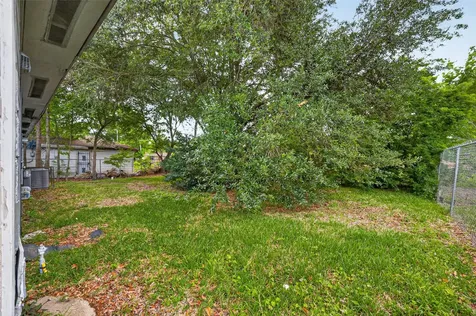 4118 Sunflower Street Houston TX 77051