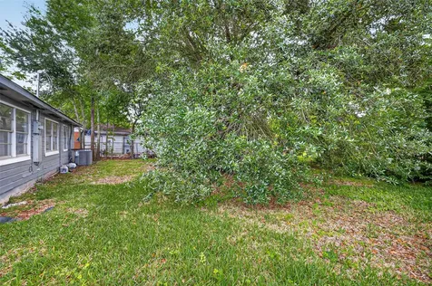 4118 Sunflower Street Houston TX 77051
