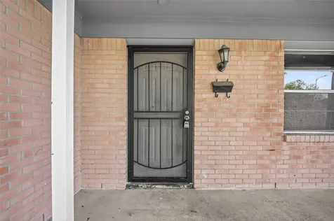 4118 Sunflower Street Houston TX 77051
