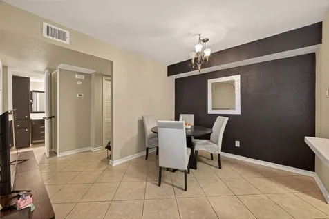 4649 Wild Indigo Street 336 Houston TX 77027