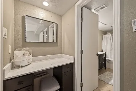 4649 Wild Indigo Street 336 Houston TX 77027
