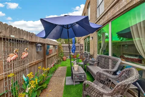 4649 Wild Indigo Street 336 Houston TX 77027