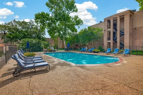 4649 Wild Indigo Street 336 Houston TX 77027