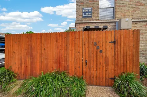 4649 Wild Indigo Street 336 Houston TX 77027