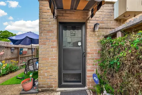 4649 Wild Indigo Street 336 Houston TX 77027