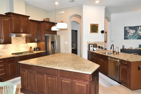 14822 Twin Waters Court Houston TX 77044