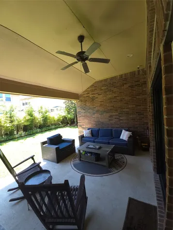 14822 Twin Waters Court Houston TX 77044