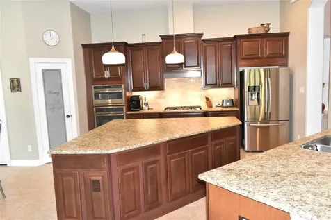 14822 Twin Waters Court Houston TX 77044