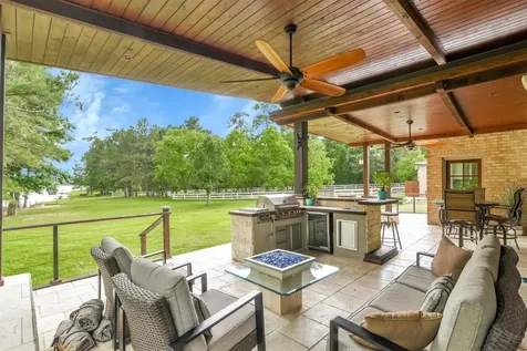 19727 Country Lake Drive Magnolia TX 77355