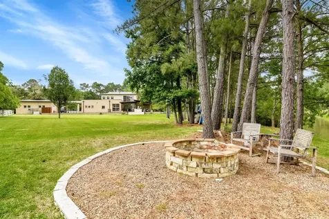 19727 Country Lake Drive Magnolia TX 77355