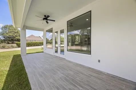 114 Bentwood Drive Montgomery TX 77356
