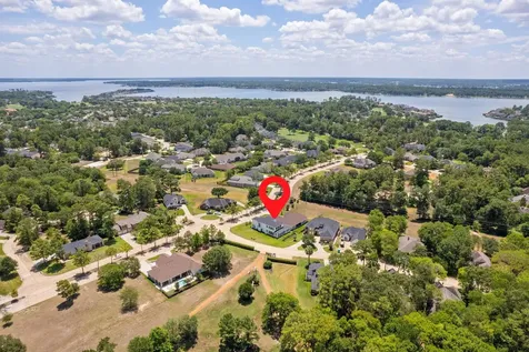 114 Bentwood Drive Montgomery TX 77356