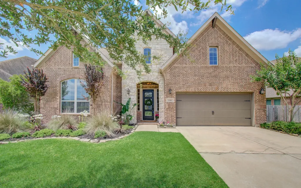 2332 Shallow Creek Lane Friendswood TX 77546