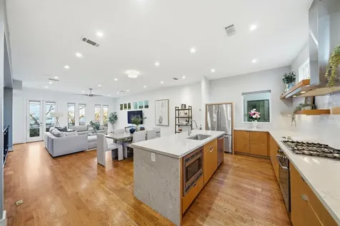 1405 Vermont Street A Houston TX 77006
