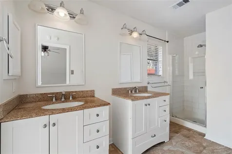 806 N Willow Drive Houston TX 77073
