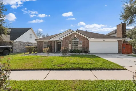806 N Willow Drive Houston TX 77073