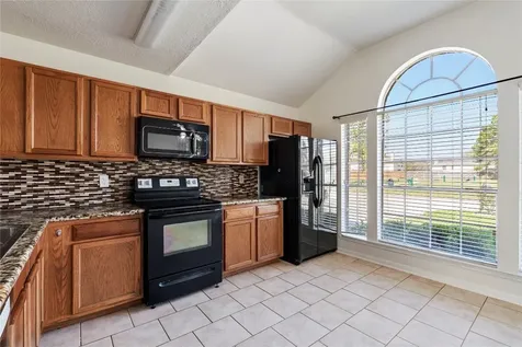 806 N Willow Drive Houston TX 77073