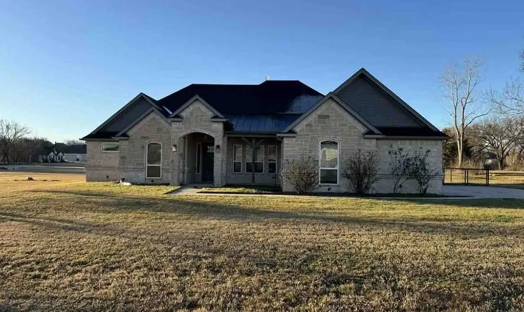 103 Maudy Lane Springtown TX 76082