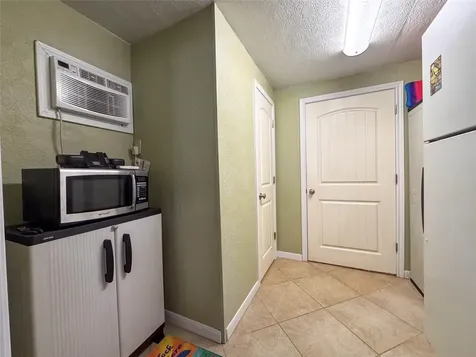 1031 Redfish Street Bayou Vista TX 77563