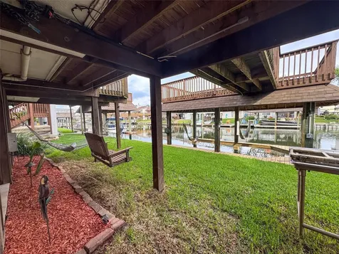 1031 Redfish Street Bayou Vista TX 77563