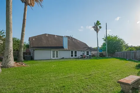 606 Oak Hill Drive Kemah TX 77565
