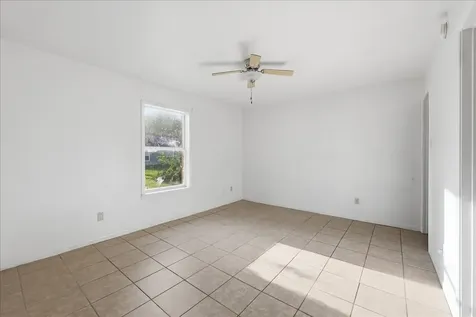 2020 Poplar Street Beaumont TX 77701