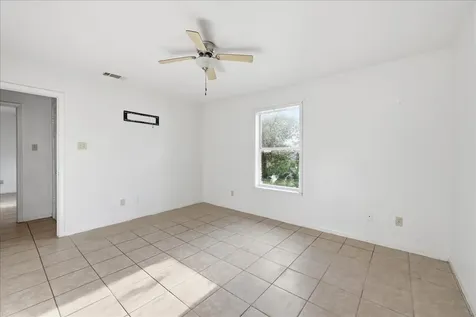2020 Poplar Street Beaumont TX 77701
