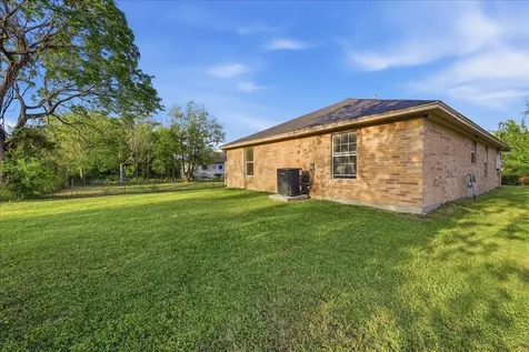 2020 Poplar Street Beaumont TX 77701