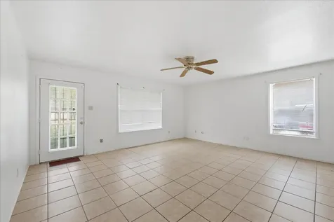 2020 Poplar Street Beaumont TX 77701