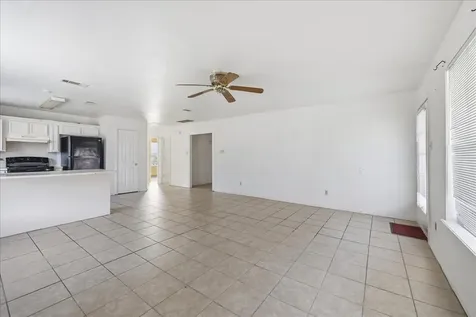 2020 Poplar Street Beaumont TX 77701