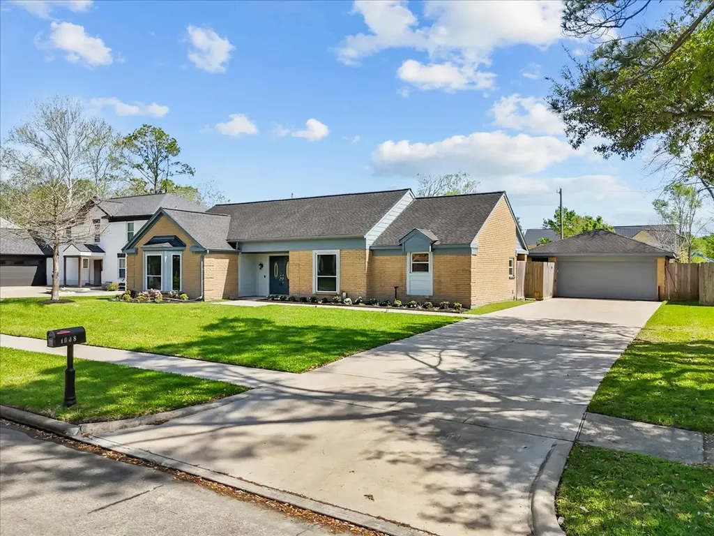 1508 Bayou Oak Drive Friendswood TX 77546
