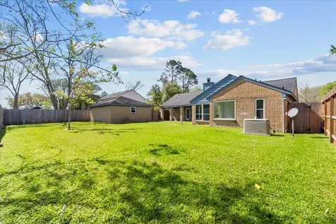 1508 Bayou Oak Drive Friendswood TX 77546