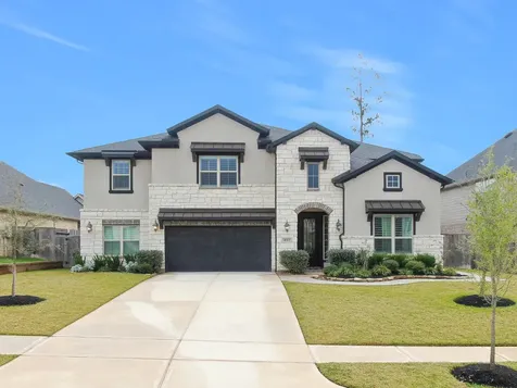 1067 Lakemont Bend Lane Pinehurst TX 77362