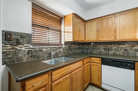 3100 Walnut Bend Lane 116 Houston TX 77042