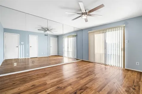 3100 Walnut Bend Lane 116 Houston TX 77042