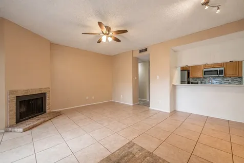 7069 N Holiday Drive Galveston TX 77550