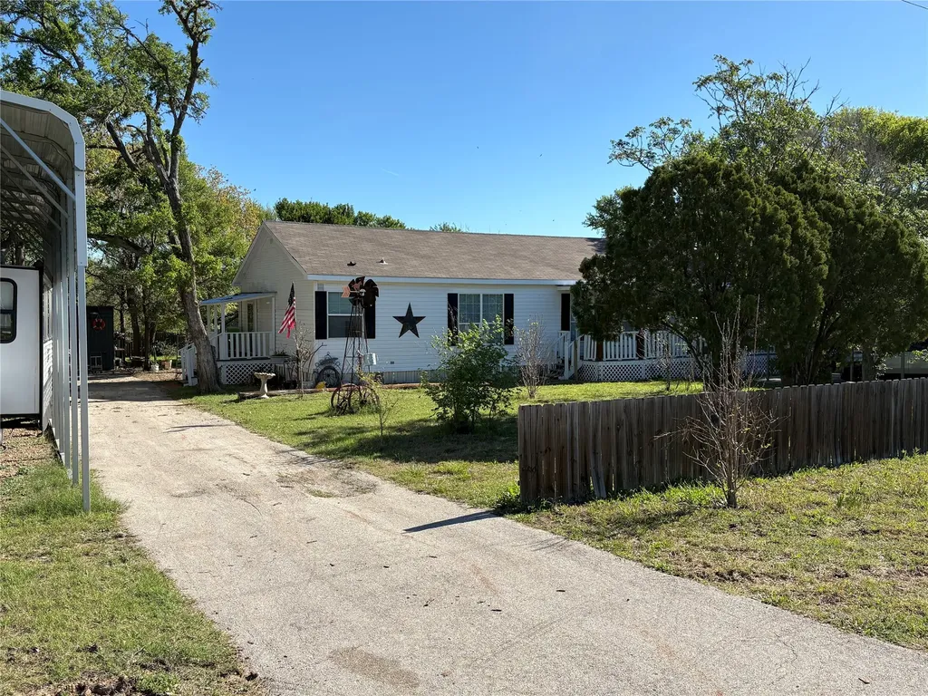 6700 W Tx-220-loop Loop W La Grange TX 78963
