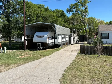 6700 W Tx-220-loop Loop W La Grange TX 78963