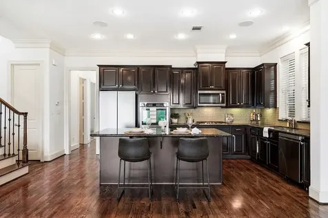 8760 Kempwood Drive Houston TX 77080