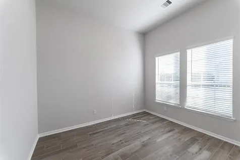 13918 Seneca Lake Texas City TX 77568