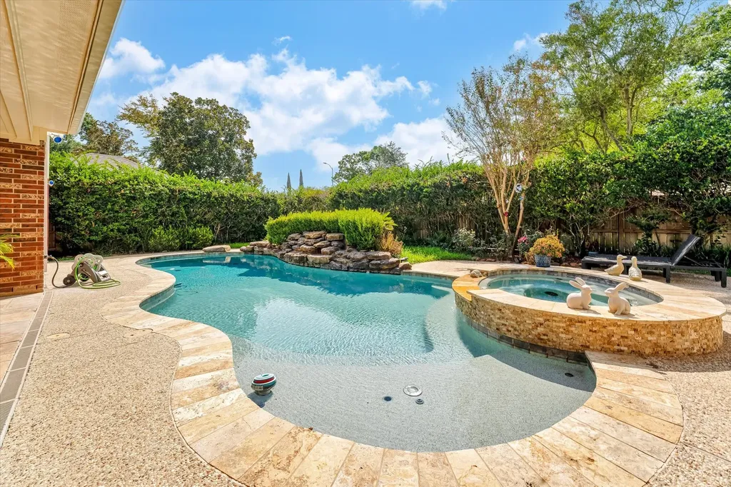 4807 Andover Street Sugar Land TX 77479