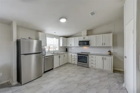 21631 County Road 37492 Cleveland TX 77327
