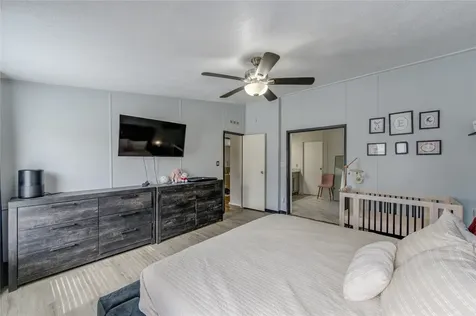 21631 County Road 37492 Cleveland TX 77327