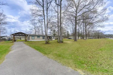 21631 County Road 37492 Cleveland TX 77327