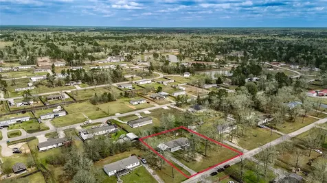 21631 County Road 37492 Cleveland TX 77327