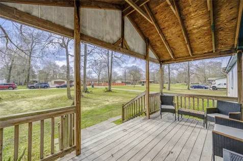 21631 County Road 37492 Cleveland TX 77327