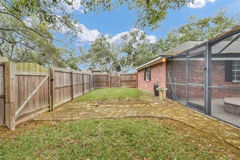 52 Dewberry Court Lake Jackson TX 77566