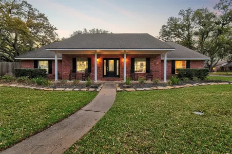 52 Dewberry Court Lake Jackson TX 77566