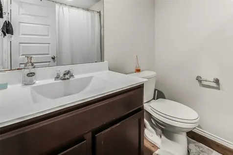 927 Petunia Falls Lane Rosharon TX 77583