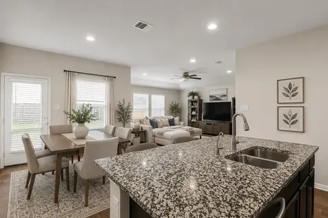 927 Petunia Falls Lane Rosharon TX 77583